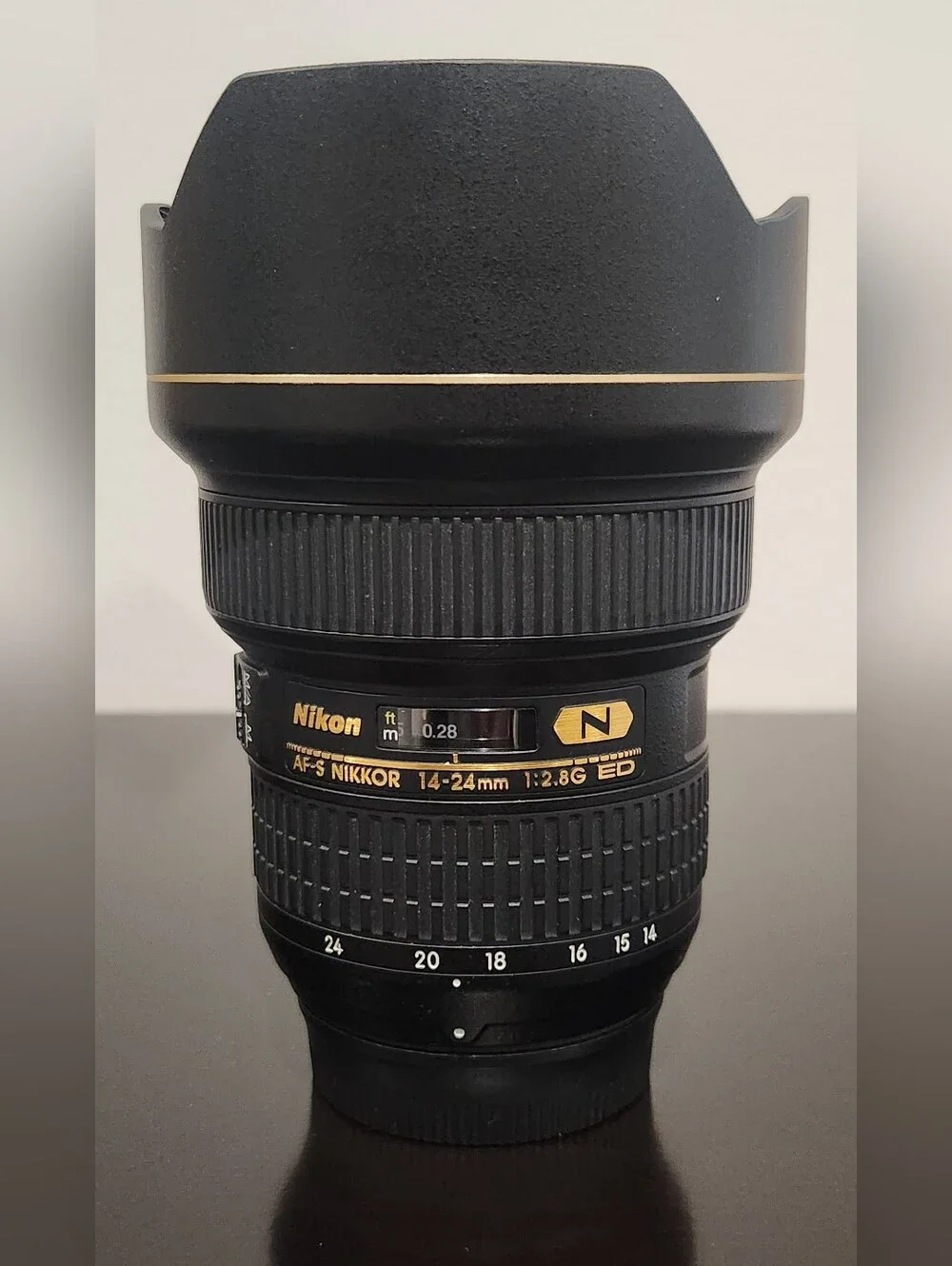 Nikon AF-S NIKKOR 14-24mm f/2.8G ED Wide-Angle Lens - Black